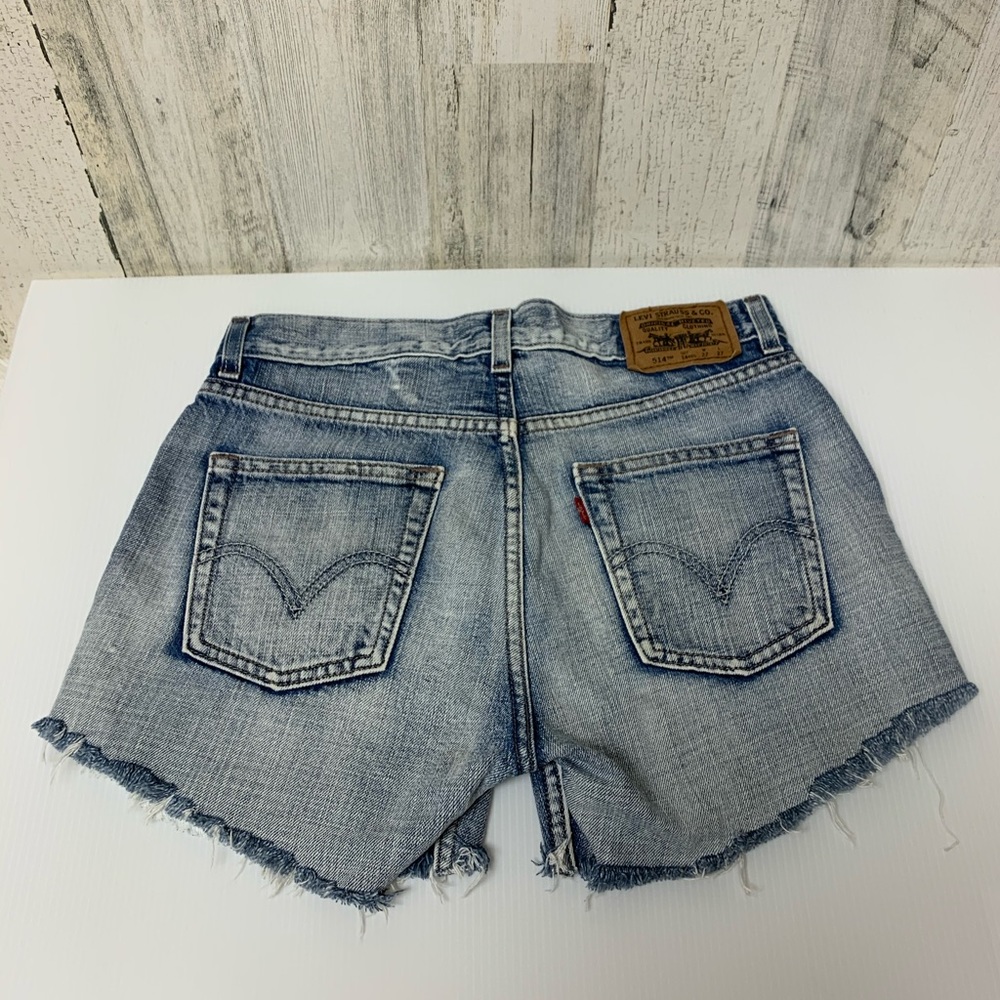 Levi’s Distressed Denim Light Washed Shorts 14R